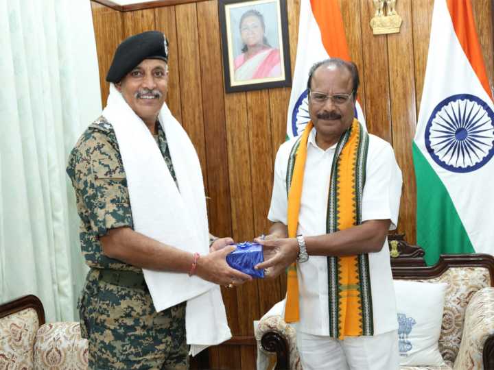 Tripura BSF IG meets Governor, apprises over prevailing security