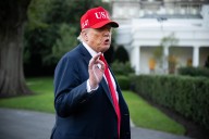 Trump se dirige a los jóvenes en su primer TikTok como presidente: "Me debéis una"