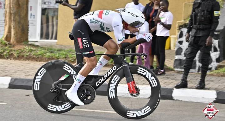 Isaac del Toro sube al cuarto lugar del ranking mundial de la UCI
