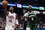 Mitchell scores 24, Mobley goes perfect at free throw line as Cavaliers edge Bucks 118
