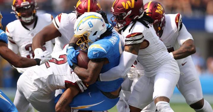Happy Homecoming: QB Daniels returns from injury and Commanders rally past Chargers in his hometown