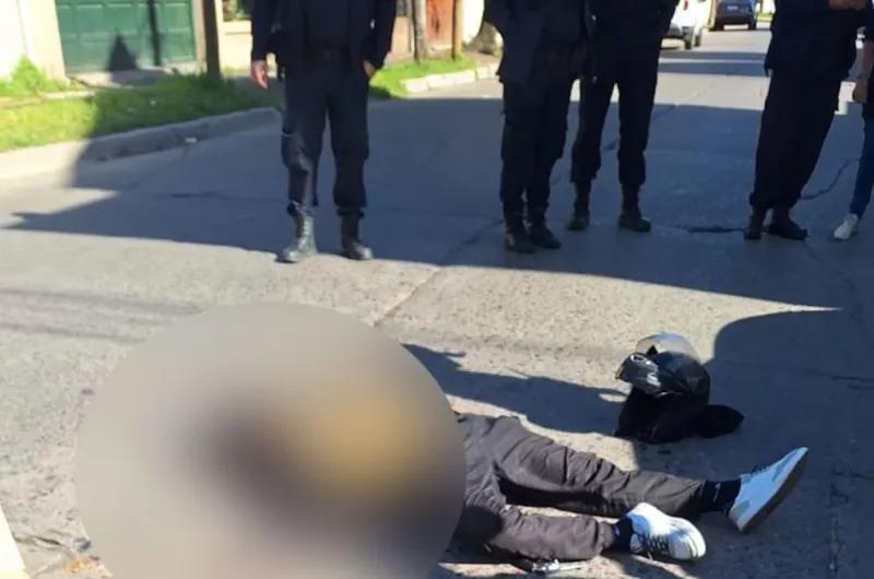 Un delincuente murió tras intentar asaltar a un jubilado y enfrentarse a un policía