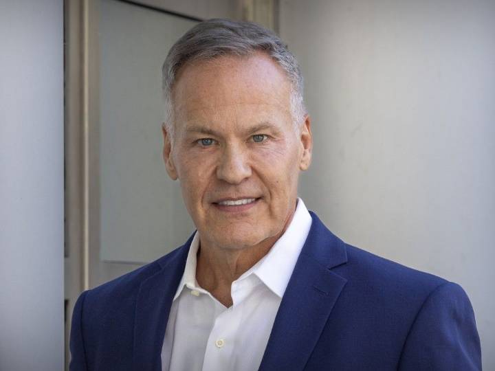 Rabouin goes after Martinez Ferrada over star candidate Leslie Roberts's ethics