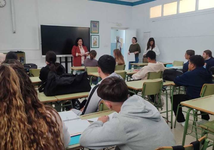 'Si juegas, la adicción al juego entra en juego' es el lema de la camapaña preventiva del Día Sin Juegos de Azar