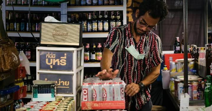 New alcohol laws in Thailand hit Aussie partygoers