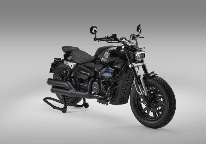 Benelli debuta en el segmento cruiser con la Leoncino Bobber 400