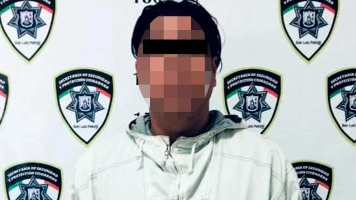 Taxista atropelló a un policía que lo infraccionó en la capital
