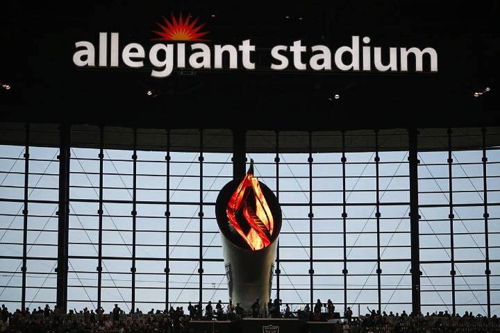 Carol Davis, widow of Al Davis and 'First Lady of Raider Nation,' dies at 93