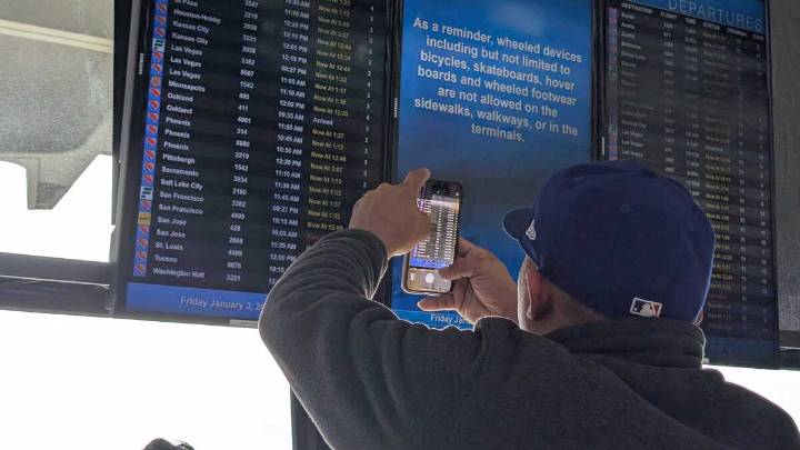 What to do if your flight is delayed or canceled during the US government shutdown