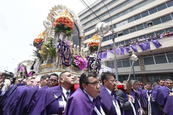 Hermandades del Señor de los Milagros en todo el mundo levantarán su anda hoy sábado 4