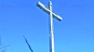 El Guardián de la Montaña: Misterios y Fe en la Cruz Mayor