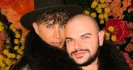 ¡De puro amor! Eduardo Antonio y su esposo Roy García derriten las redes posando juntos desde Nueva York