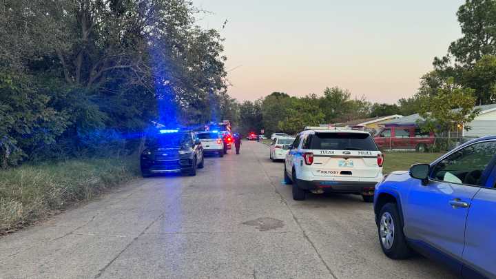 Tulsa Police searching for suspect after deadly shooting