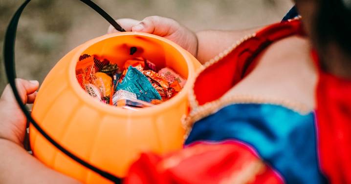 The Best (And Worst) Sweets To Give Trick-Or
