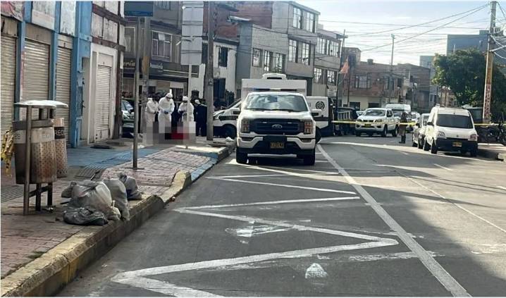 Un hombre fue asesinado a bala frente a su esposa