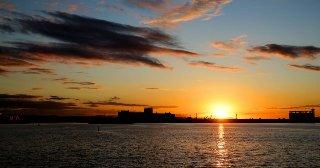 Daylight saving time returns to NSW, Victoria, ACT, Tasmania