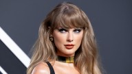 Taylor Swift sparks stream of donations to two