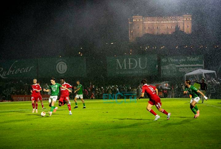 Fotos | El CD Toledo cayó ante el Sevilla FC ante una afición que no bajó la guardia y siempre mantuvo la ilusión