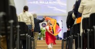 Noche de culto en la iglesia evangélica gerundense donde predicó Dani Alves