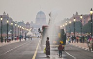 Delhi logs coldest October night in 2 yrs; air eases a bit