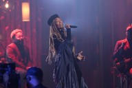 Brandy apologises to fans and reveals medical issue after leaving stage mid