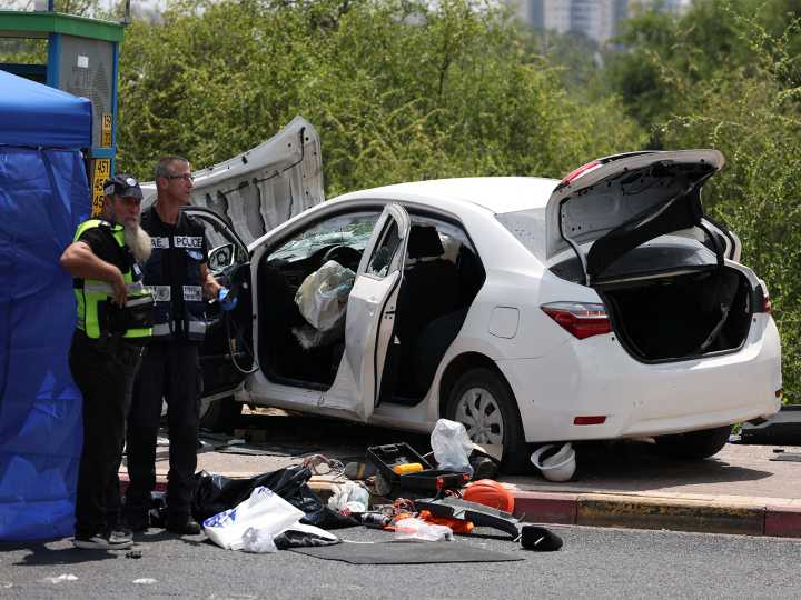 UK: 2 killed, 3 injured in stabbing, car ramming attack
