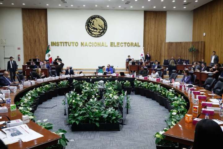 Actuación del Órgano Interno de Control poner en riesgo la autonomía del INE: Consejera Ravel