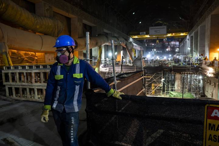 El Gobierno Petro cambia las reglas del sector eléctrico para frenar las alzas de precios