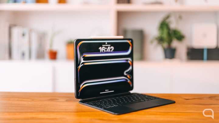 El iPad plegable llegaría más tarde de lo pensado y pondría a llorar a tu cartera