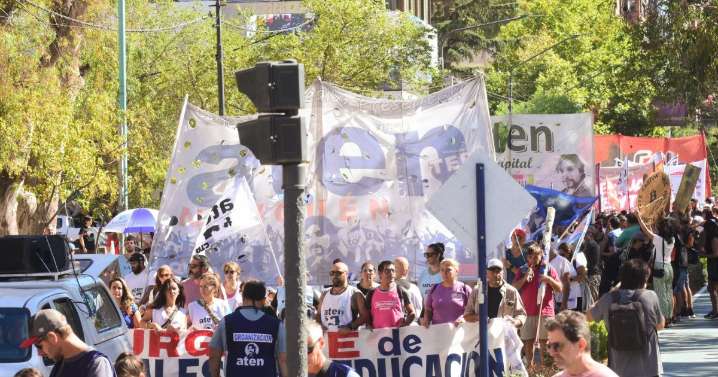 Aumento a estatales de Neuquén: la inflación de septiembre revelará de cuánto es la suba