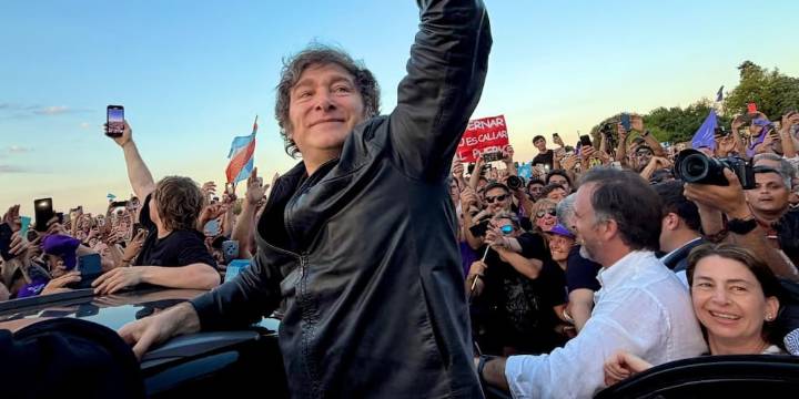 Javier Milei hará campaña el sábado en Corrientes junto a Virgina Gallardo