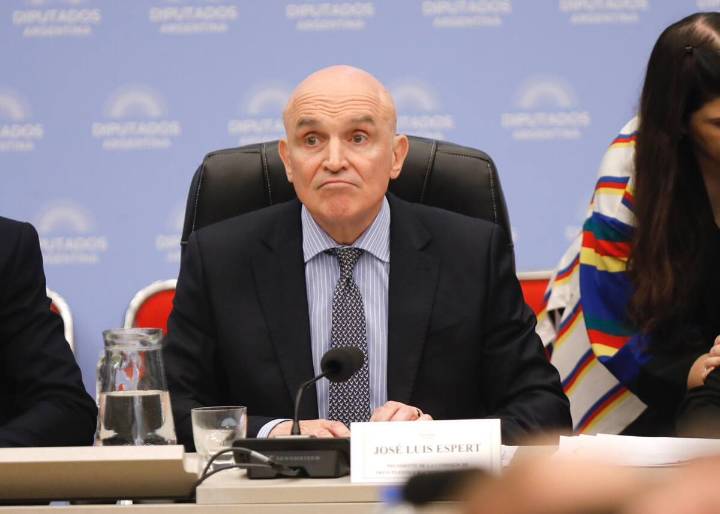 Sesión caliente en Diputados. La oposición presiona para remover a Espert de Presupuesto y Pro evalúa soltarle la mano