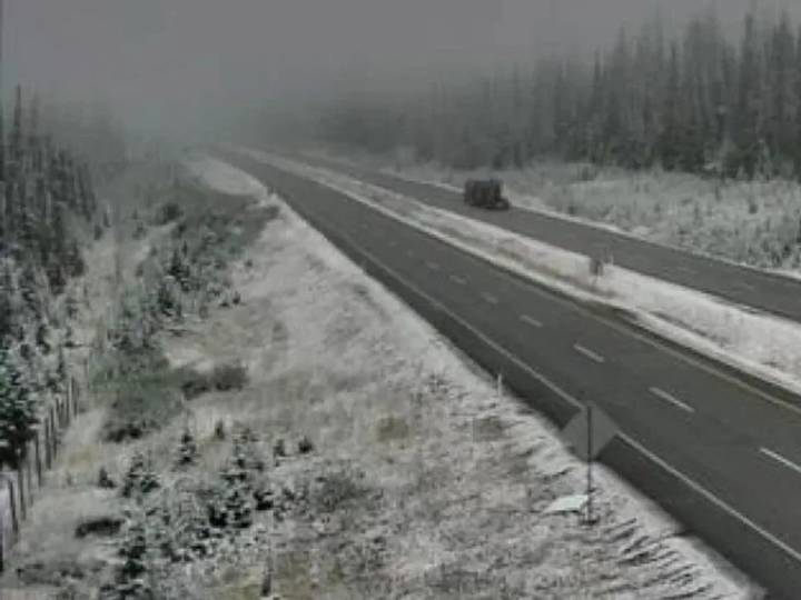 Snow expected on two B.C. highways over Thanksgiving weekend