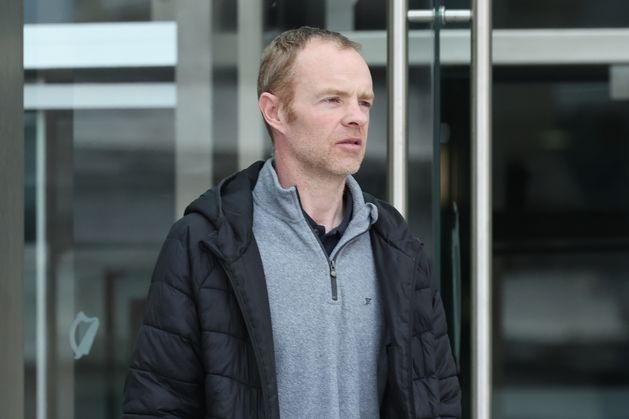 Shoplifter punched store worker in face after stealing €5 packet of crisps