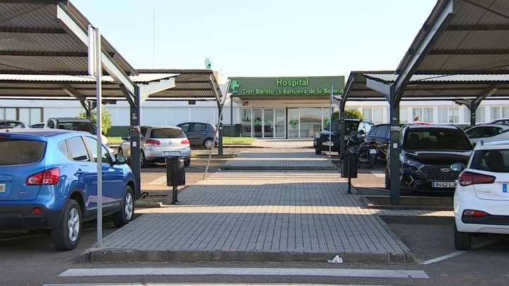 Herido un hombre de 26 años tras chocar su furgoneta contra una palmera en Don Benito More