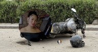 ¡Muerte en la pista! Joven madre falleció tras violento choque de motos por ‘piques ilegales’ en Parcona Leslie Bautista Tacas, de 27 años, perdió la vida luego de que tres motocicletas que se desplaz