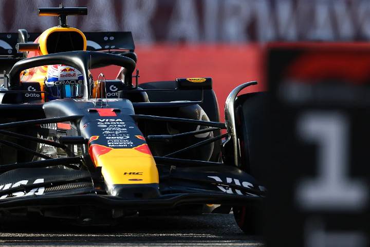 F1: Verstappen estrecha el cerco sobre McLaren con otra 'pole' en Austin