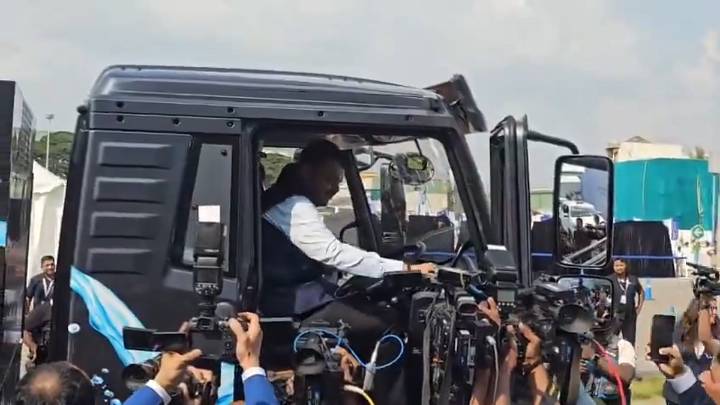 Pune: Maharashtra CM Devendra Fadnavis Unveils India’s First EV Truck In Chakan