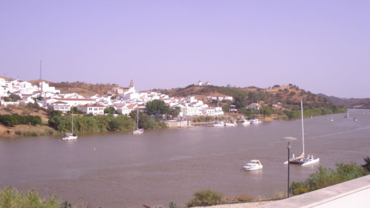 Portugal pide colaboración a España tras la muerte de un agente en el Guadiana embestido por una embarcación