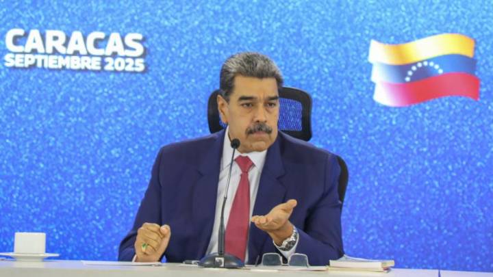 Maduro boasts of ‘thousands’ of Russian anti-aircraft missiles as Trump threatens military action inside Venezuela