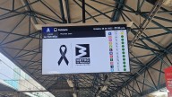 El Metro está de Luto: todas las estaciones portan la cintilla negra por Julián Andrés