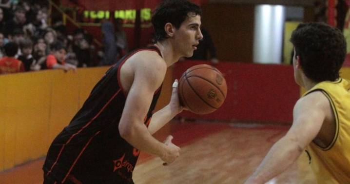 PreFederal de básquet: Español venció a Del Progreso y alcanzó la media docena de victorias