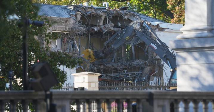 Portions of White House East Wing being demolished amid ballroom construction