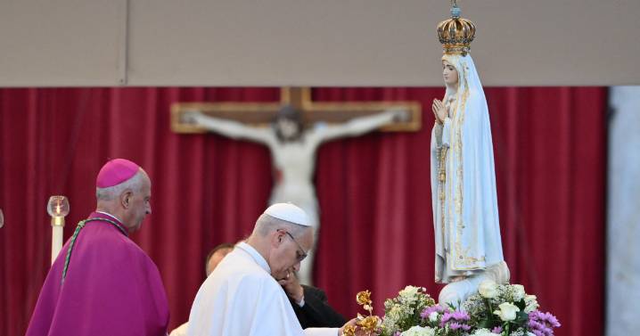 El Papa hace un llamamiento a los líderes mundiales: «Guardad vuestras espadas y tened el coraje de desarmaros»