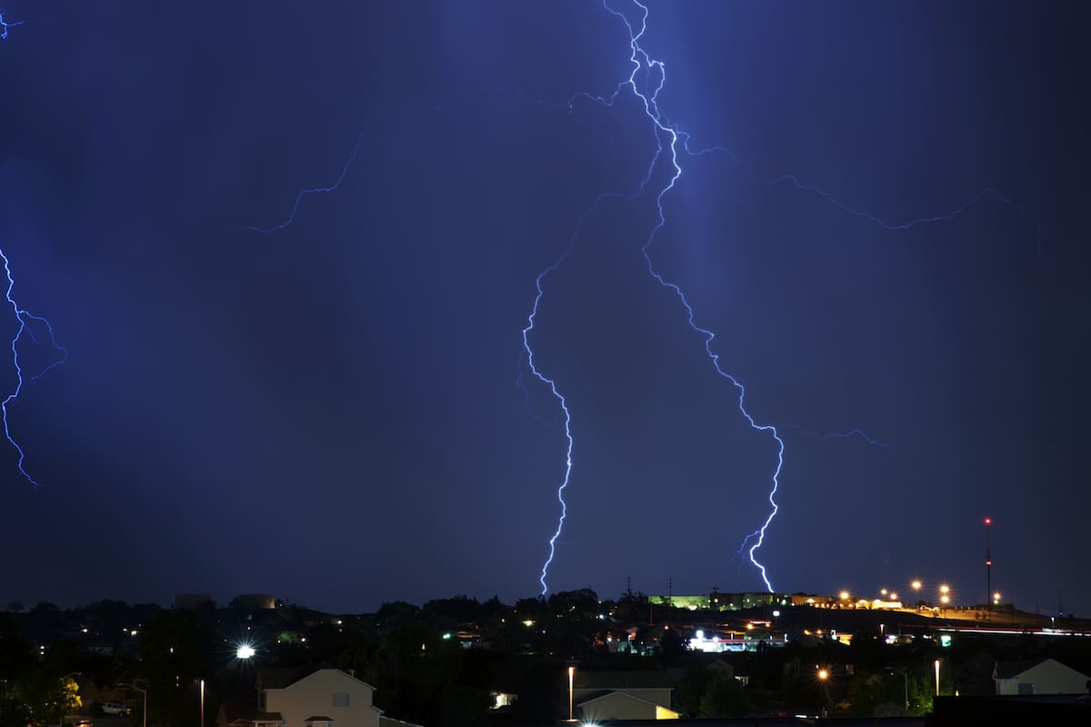 En cinco provincias. Emiten una serie de alertas por tormentas, lluvias y viento para este martes