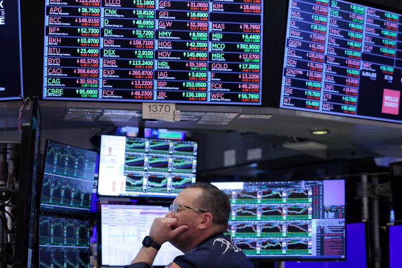 No payrolls, no problem as Wall Street extends run of highs