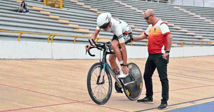 Juventud y velocidad se tomaron el Velódromo Luis Carlos Galán en los Intercolegiados de Ciclismo de Pista