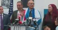 Cuban dissident José Daniel Ferrer arrives in Miami after years behind bars