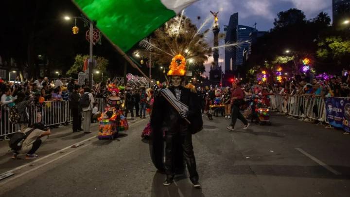 Así se vivió la Mega Procesión de Catrinas 2025 en CDMX