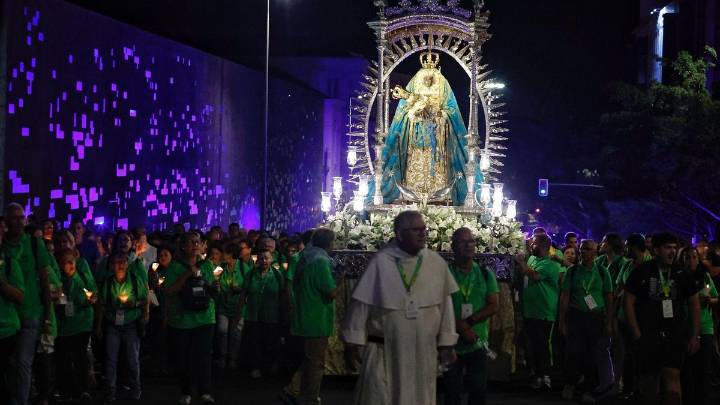 Caritas despide a la Virgen de Candelaria con Café y Calor